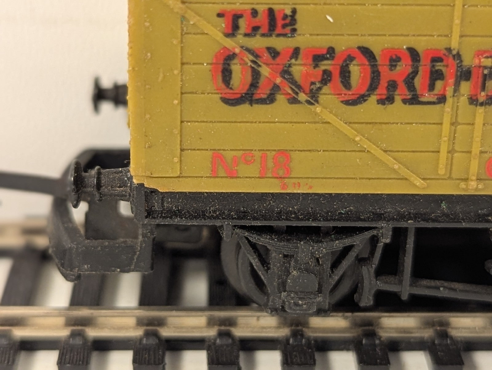 Lima OO Gauge 7 Plank Open Wagon 'The Oxford District Gas Co