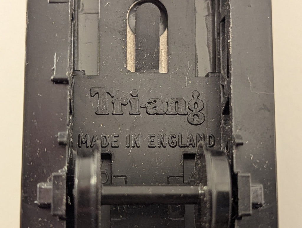 Tri-ang Hornby R124A OO Gauge GWR 20T Brake Van