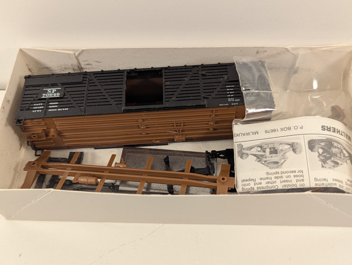 Walthers HO 40ft Stock Car Wood Ends Kit