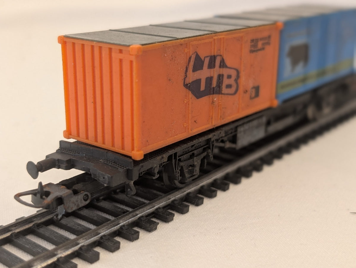 Lima OO Gauge BR Mk2B Corridor W16084 – Blue & Grey