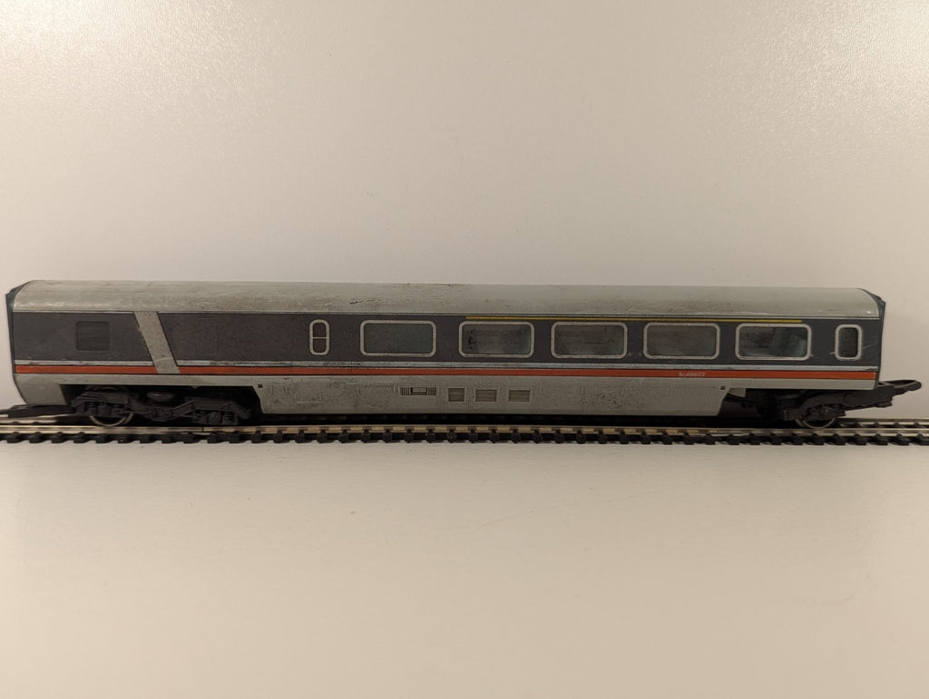 Hornby Advanced Passenger Train (APT) Mid Coach – Missing Wheelset – Needs Clean