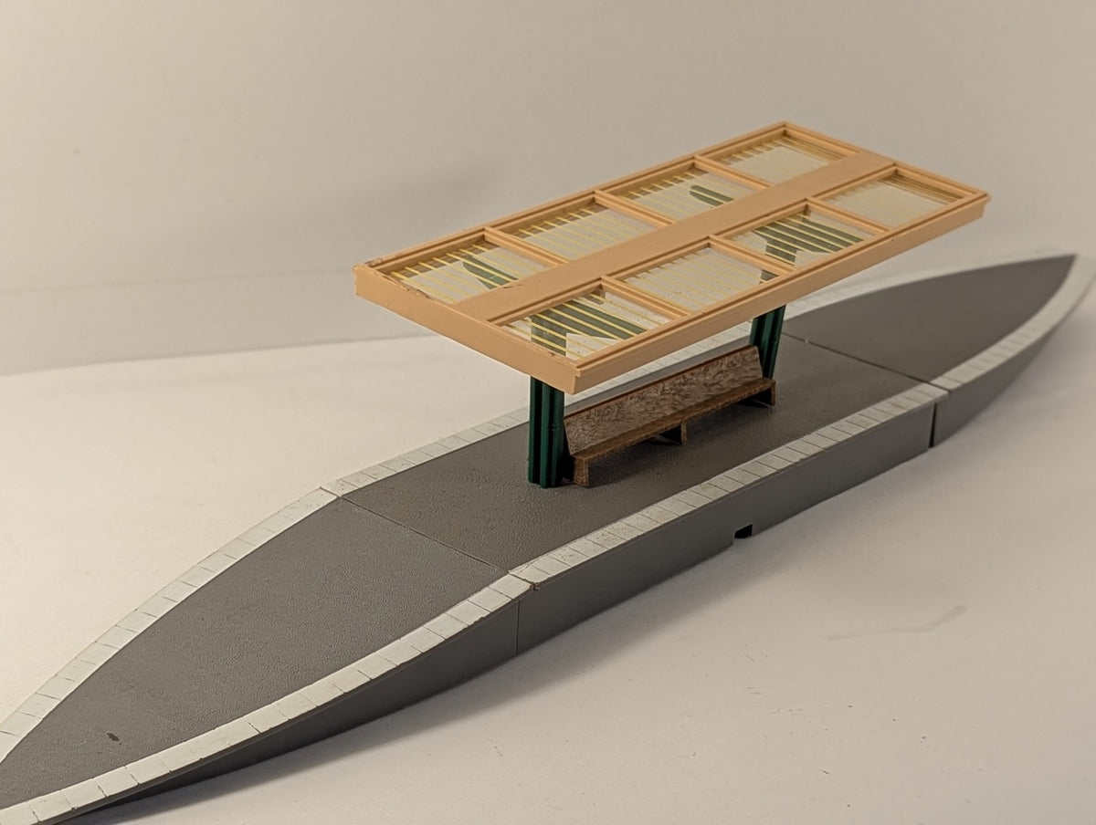 Hornby OO Gauge Island Platform with Canopy and Bench Buildings & Scenery
