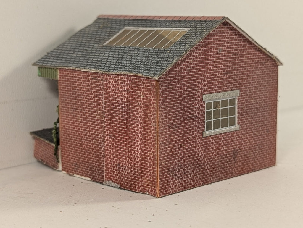 Superquick N Gauge Goods Depot Building Red Brick A8
