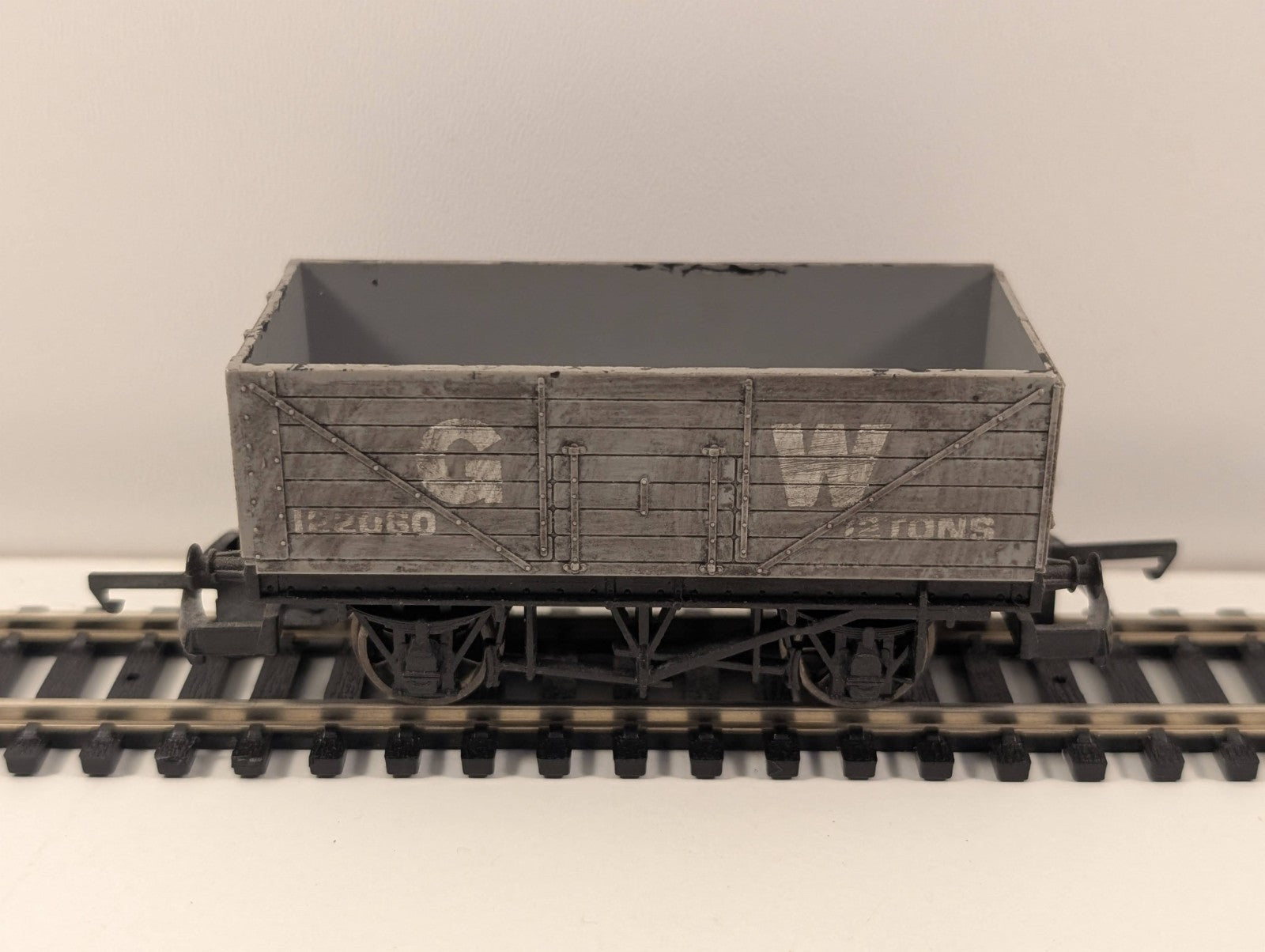 Lima 606L 7-Plank Open Wagon – GWR Grey (Weathered) – OO Gauge