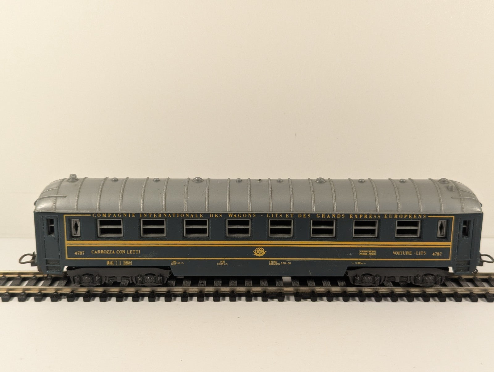 Lima HO Gauge CIWL Sleeping Car 4787