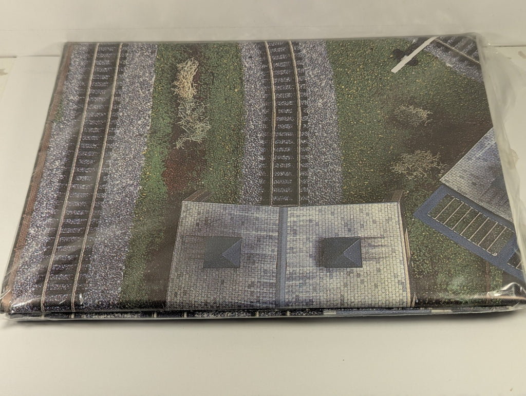 Hornby OO Gauge R1002 Twin Train Set TrakMat and Instructions