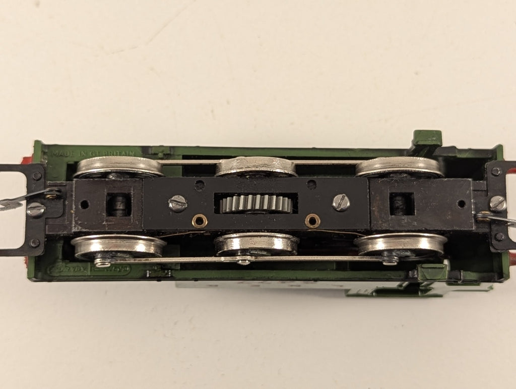 Hornby R252 OO Gauge LNER Class J83 0-6-0T Steam Locomotive