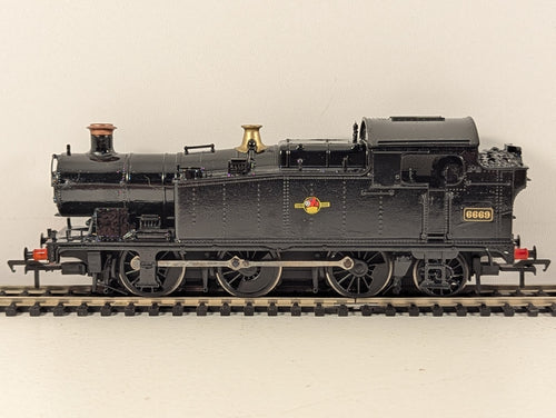 Bachmann 32-077 Class 56XX Tank Locomotive 6669 BR Unlined Black