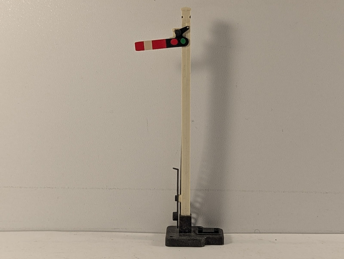 Hornby OO Gauge Home Signal Red / White R144