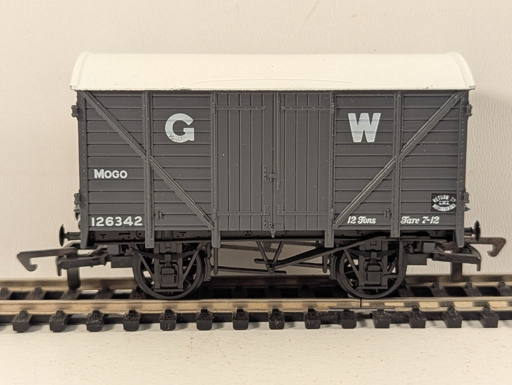 Dapol GWR B146 12 Ton Mogo Van