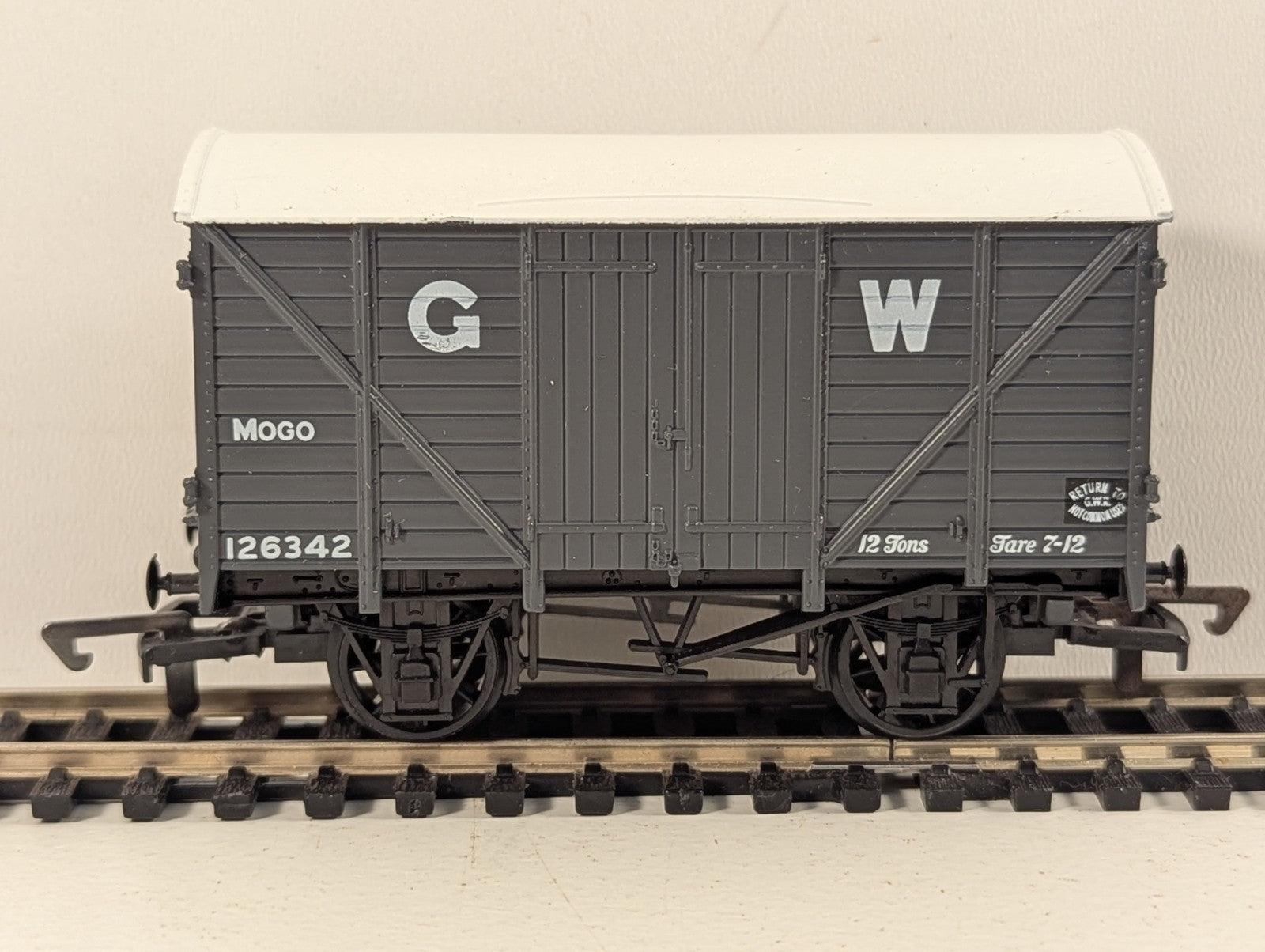 Dapol GWR B146 12 Ton Mogo Van