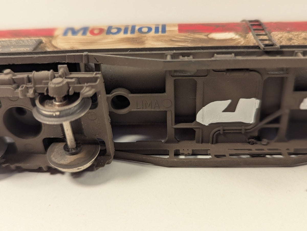 Lima HO Mobiloil Tank Wagon Heavy Weathered Finish