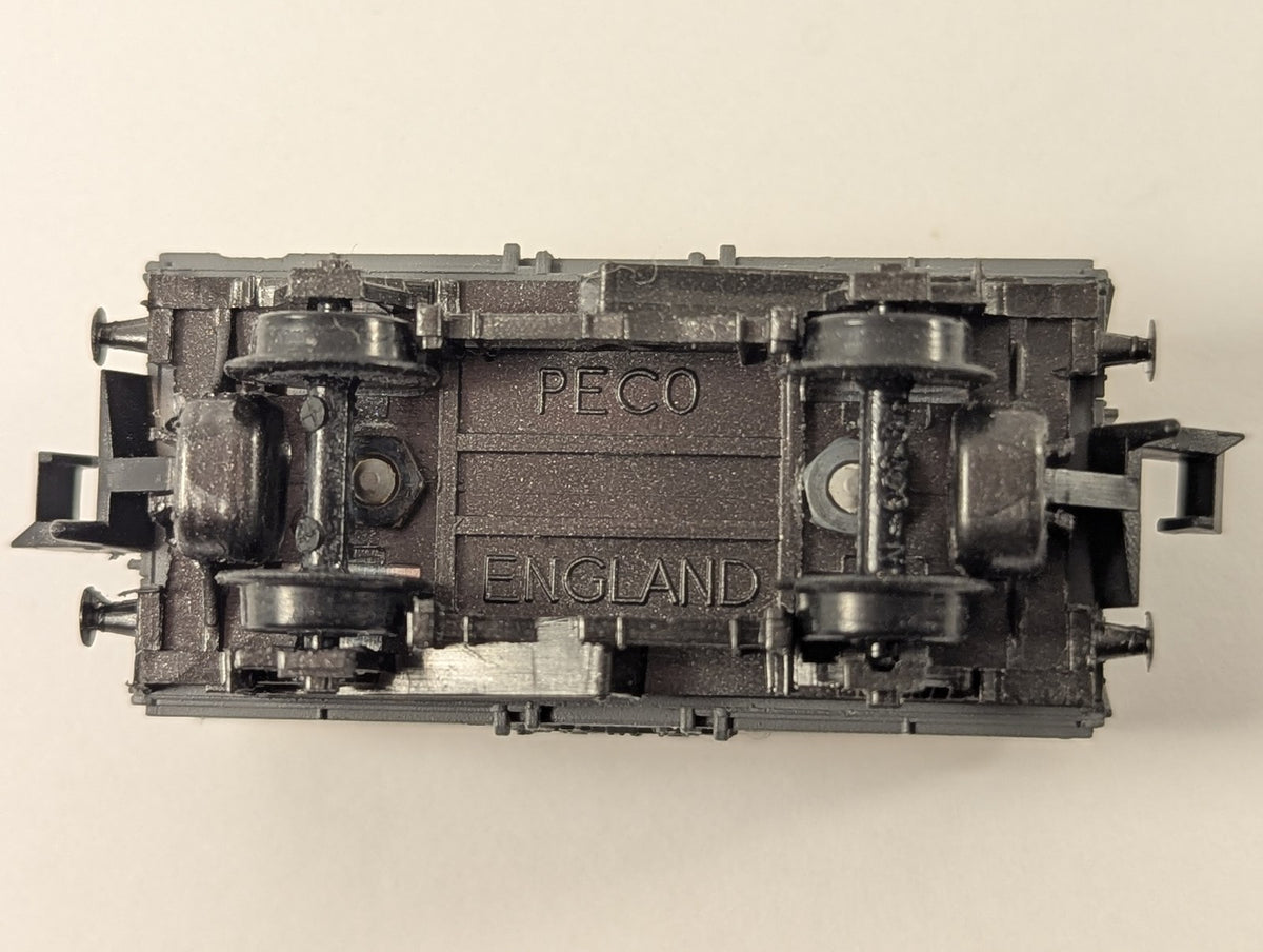 Peco N Gauge LMS Cattle Wagon Goods Wagon 294528 LMS Grey