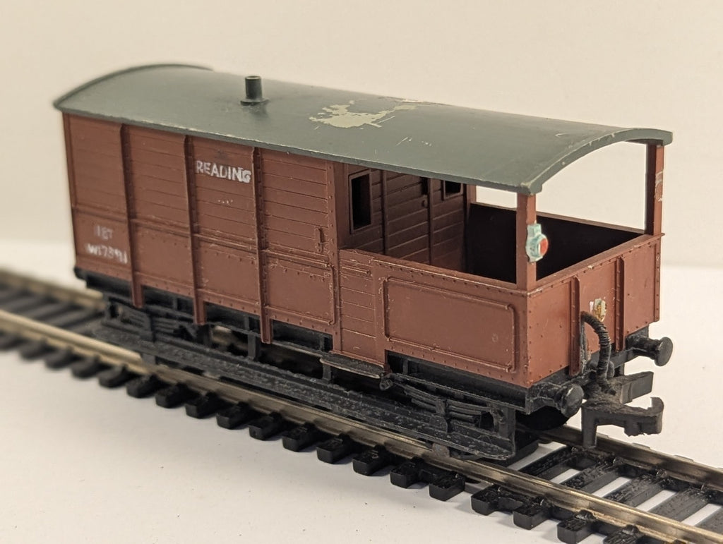 Hornby Dublo OO Gauge MR 20-Ton Goods Brake Van Repainted W17391
