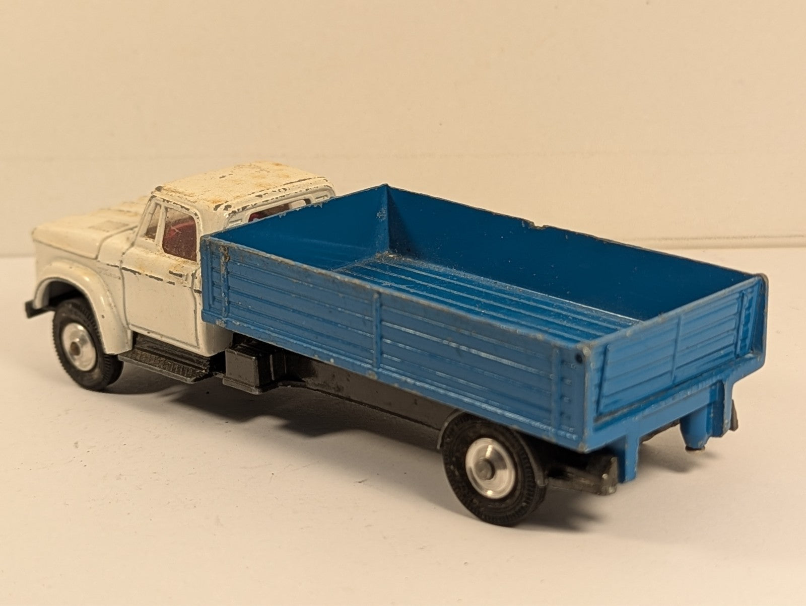 Corgi Toys No. 483 Dodge Kew Fargo Tipper Truck 1:43 Scale - Missing Wheel