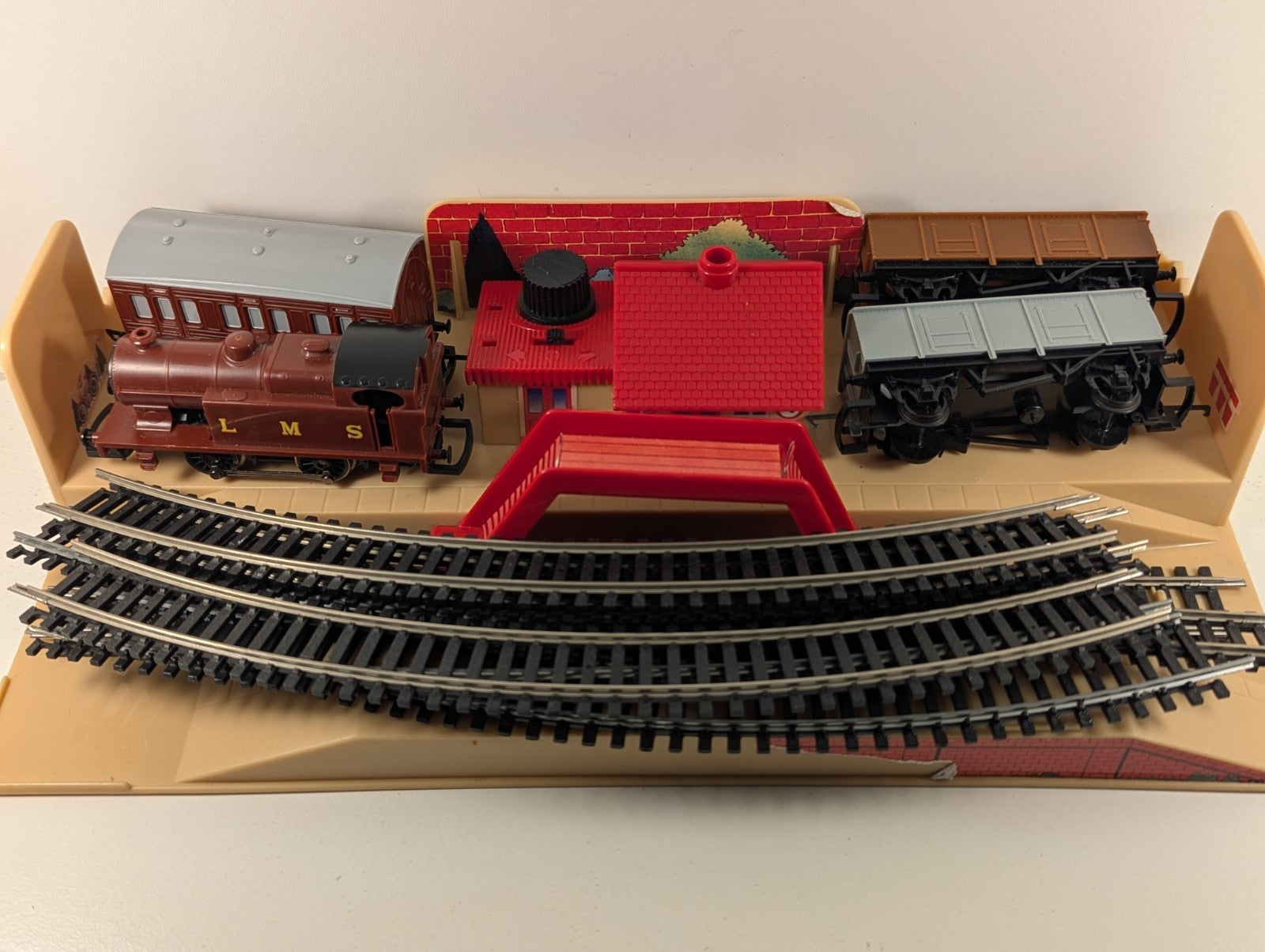 Hornby OO Gauge My First Hornby Battery Operated Train Set LMS R1031