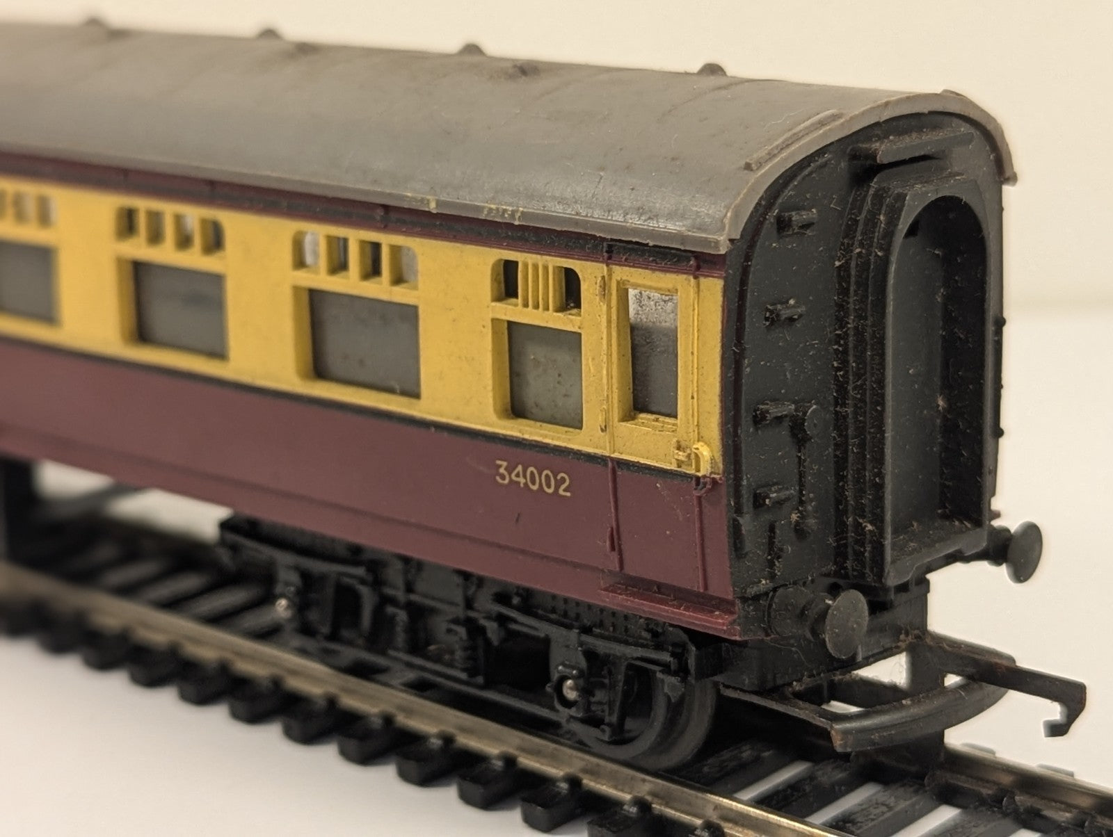 Tri-ang R224 OO Gauge BR Short Brake Second Coach 34002