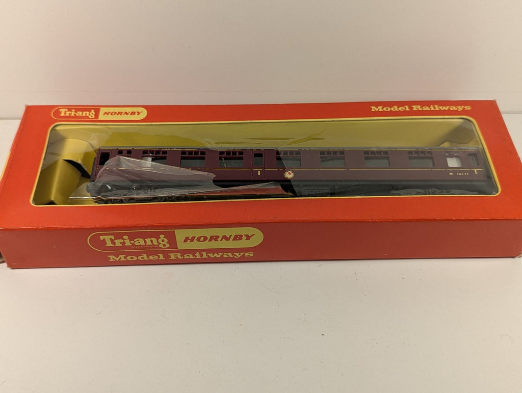 Tri-ang Hornby OO Gauge LMS Composite Coach Passenger Coach M16171 BR Maroon