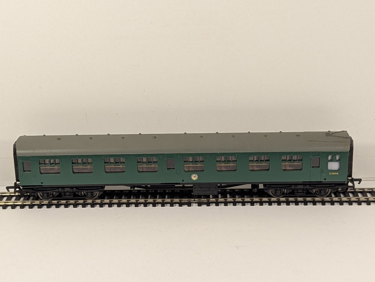 Mainline Railways OO Gauge Mark 1 SK Second Corridor Passenger Coach S25915