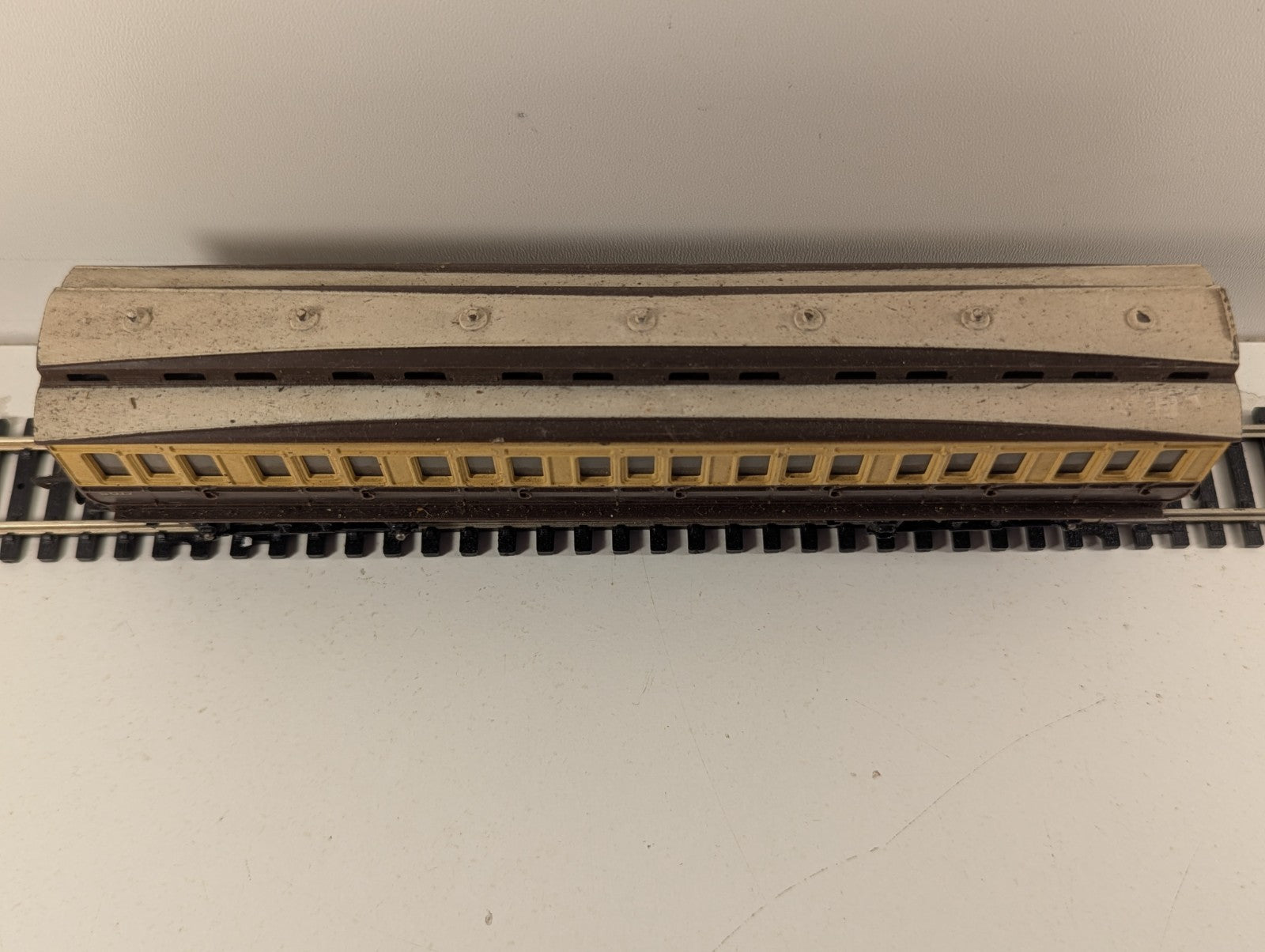 Tri-ang R332 GWR Clerestory Third Class Coach OO Gauge