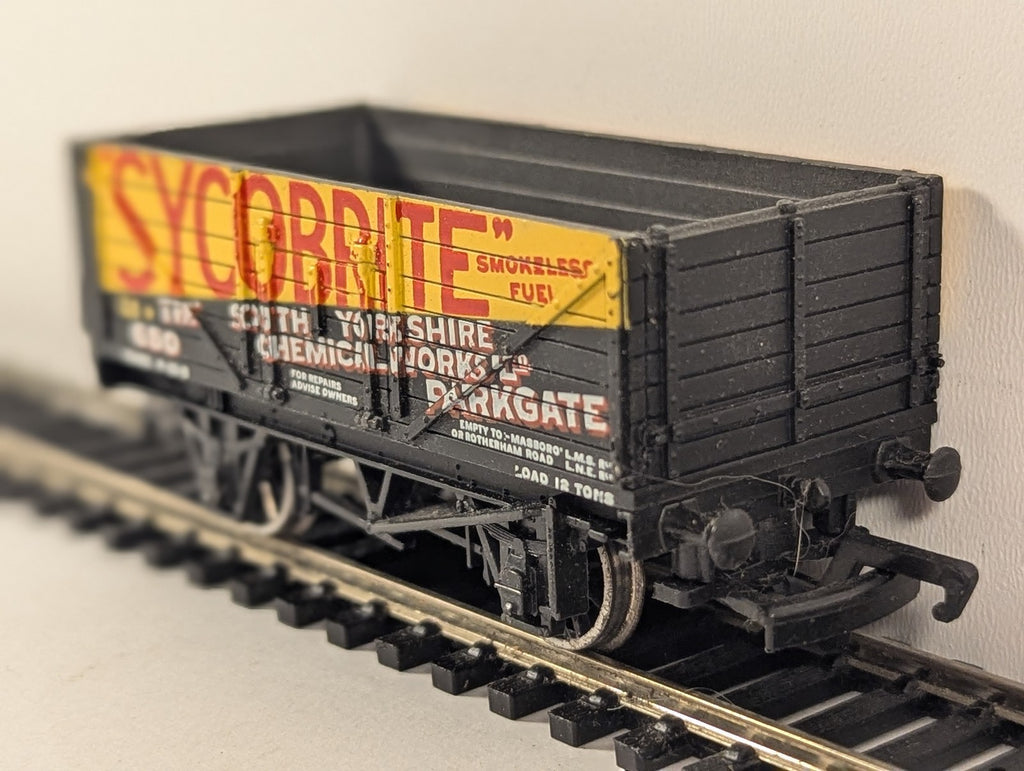 Bachmann OO Gauge 7 Plank Wagon 'Sycobrite' Goods Wagon 650