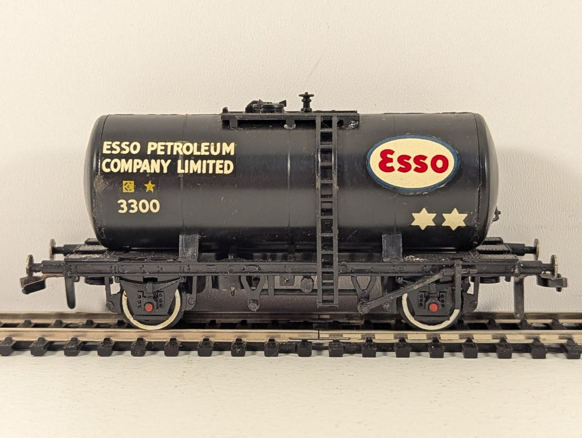 Airfix Pattern No. R.I British Railways Tank Wagon Construction Kit