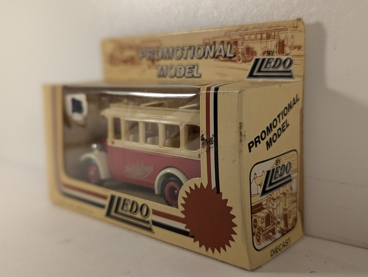Lledo Vintage Coach Die-cast Model Austin's Happy Days