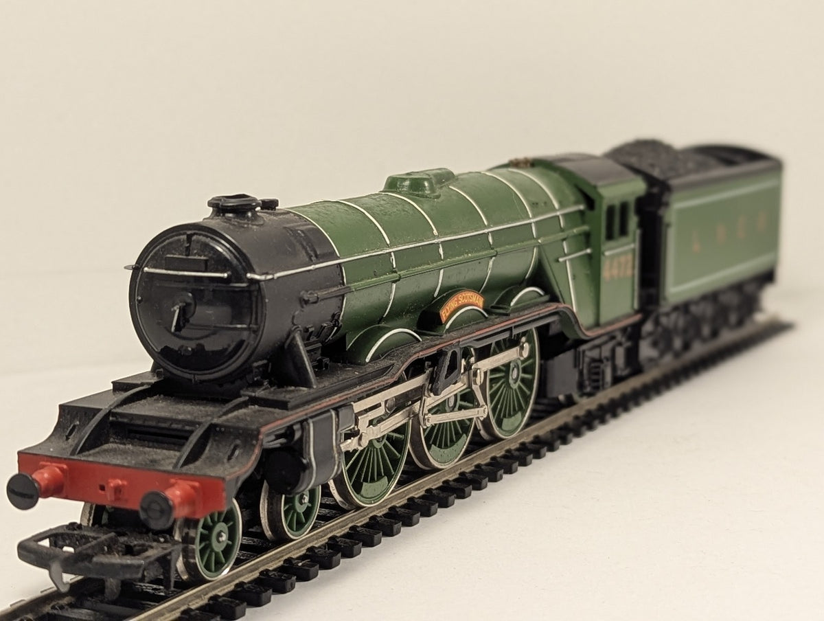 Hornby OO Gauge Class A3 4-6-2 'Flying Scotsman' Steam Locomotive 4472