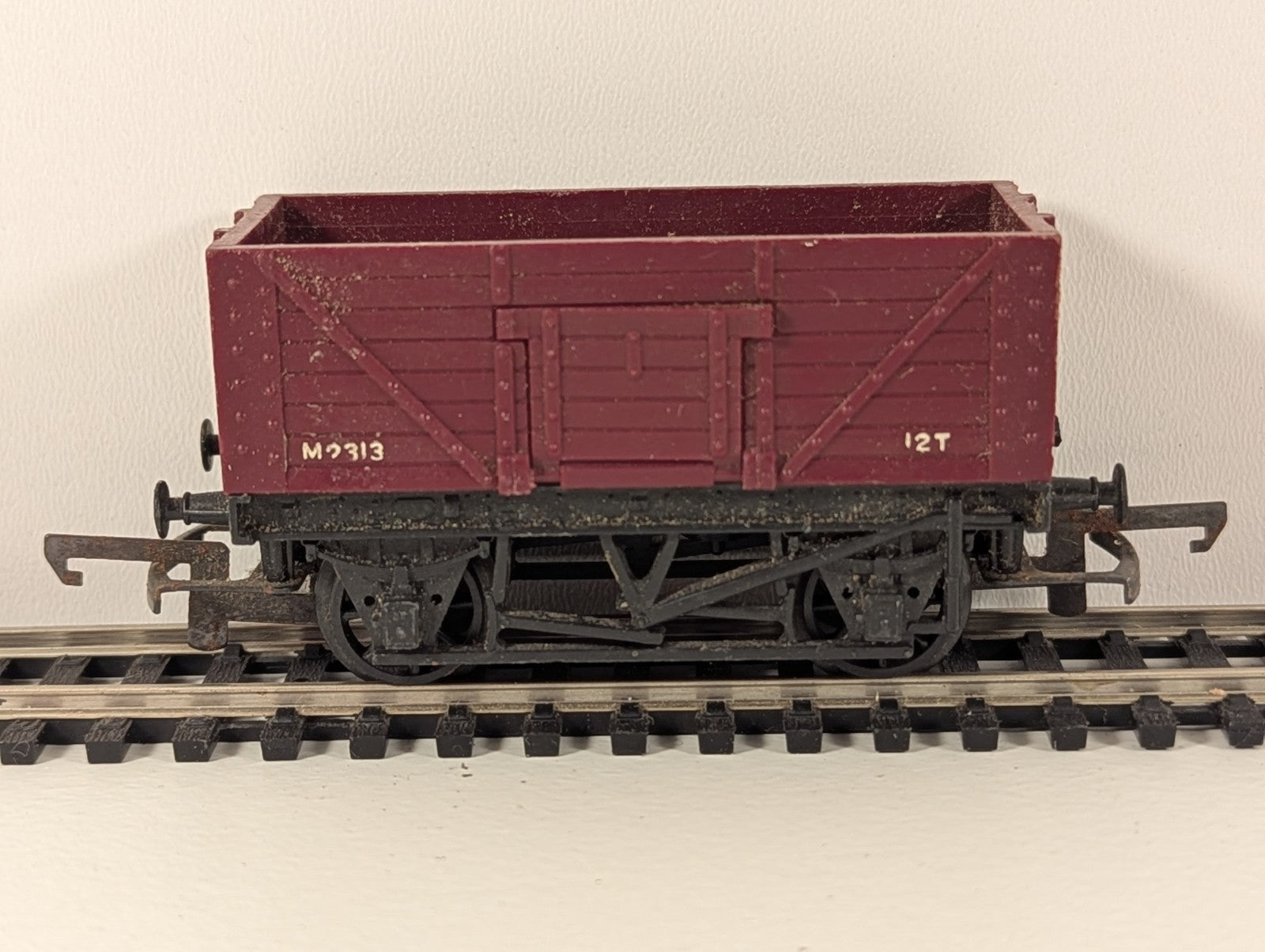 Tri-ang Hornby R112 12T Goods Wagon – Needs a Clean