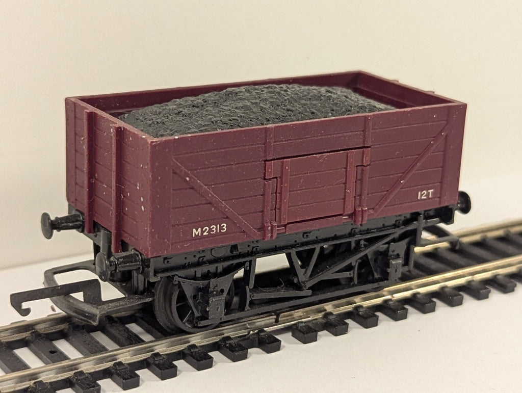Tri-ang OO Gauge R112 Goods Truck with Drop Doors
