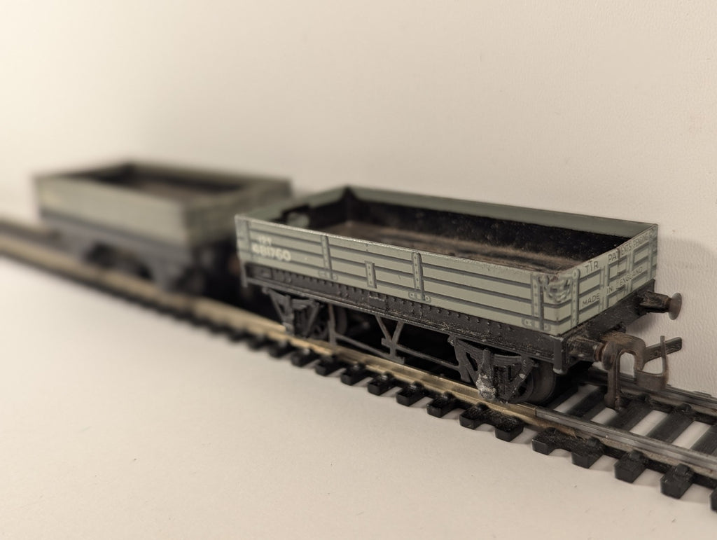 Trix Twin Railway OO Gauge 3 Plank Wagon Freight Wagon 481760 Grey 630
