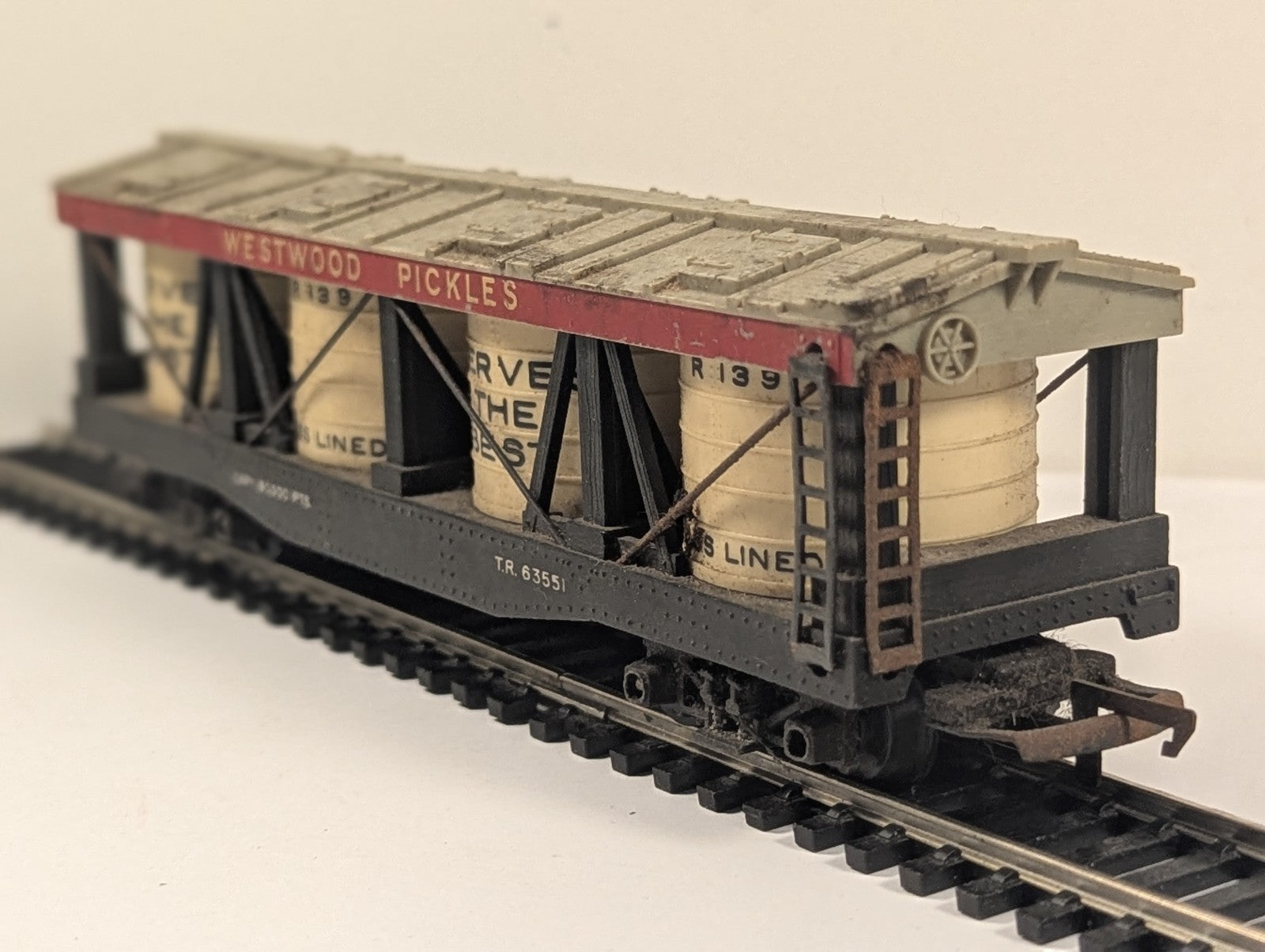 Tri-ang Railways R139 OO Gauge "Westwood Pickles" Pickle Van - Some Rust