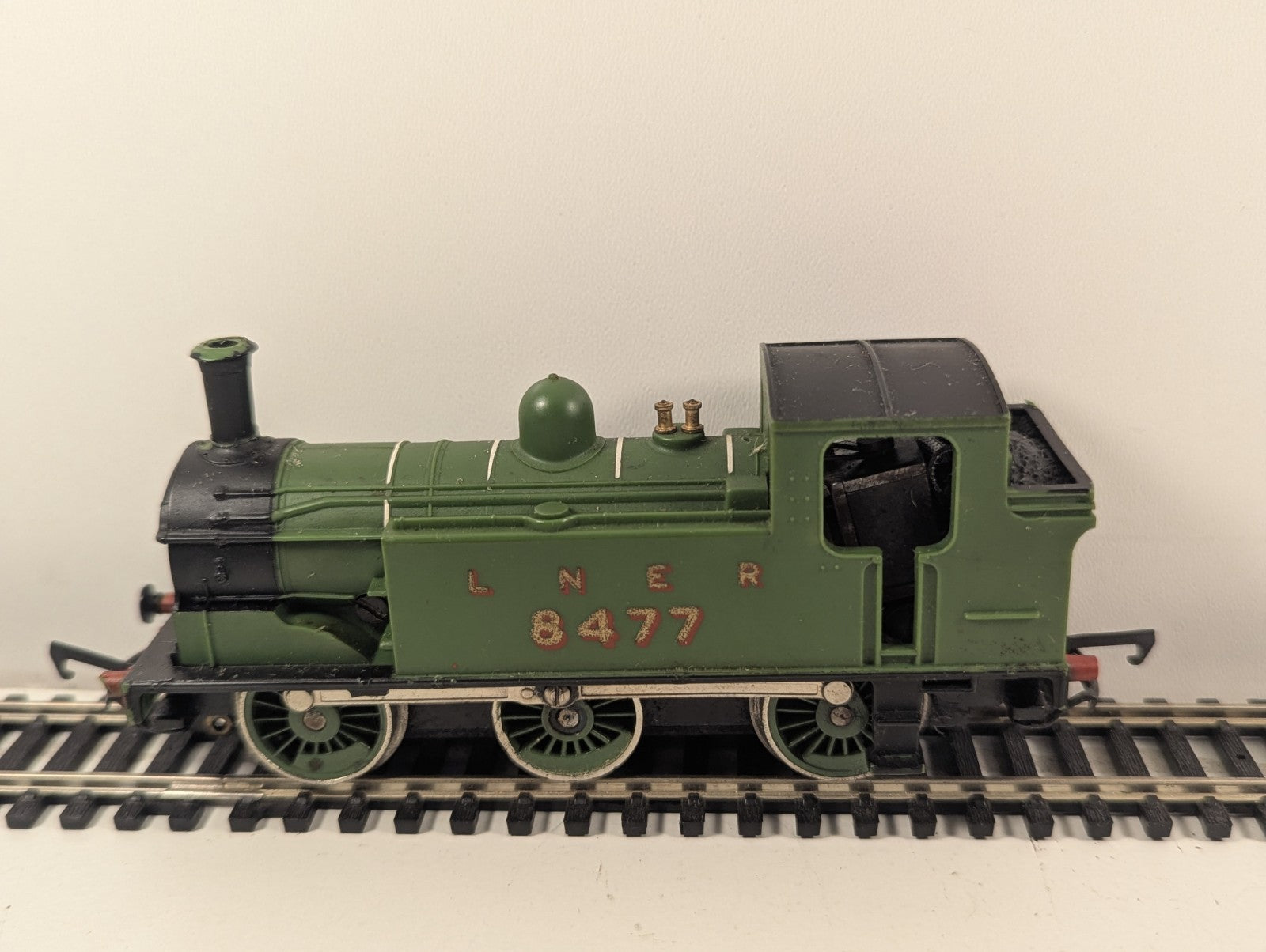 Hornby R252 OO LNER J83 8477 Tank Loco Spares