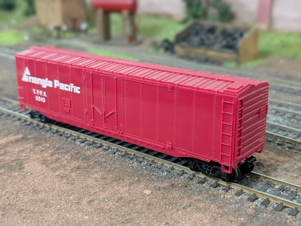 Bachmann USA 18030BAC 51' Plug Door Boxcar "Triangle Pacific