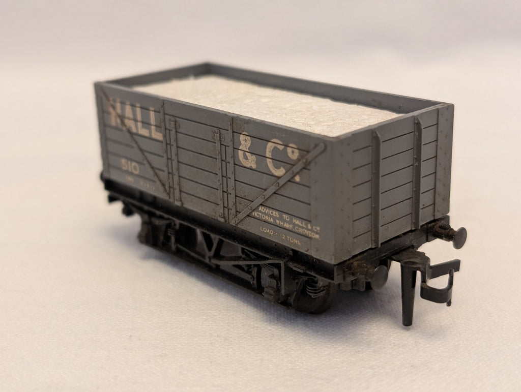 Trix / Liliput 1364 OO Gauge Hall & Co 7-Plank Open Wagon