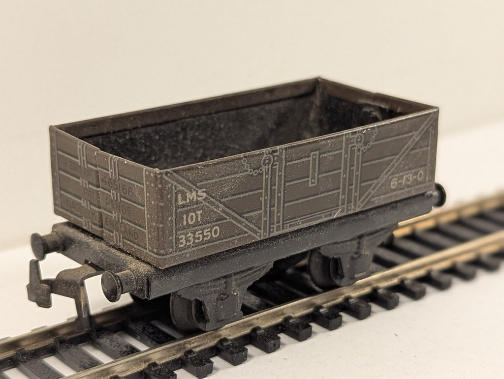 Trix OO Gauge LMS 5 Plank Open Mineral Wagon