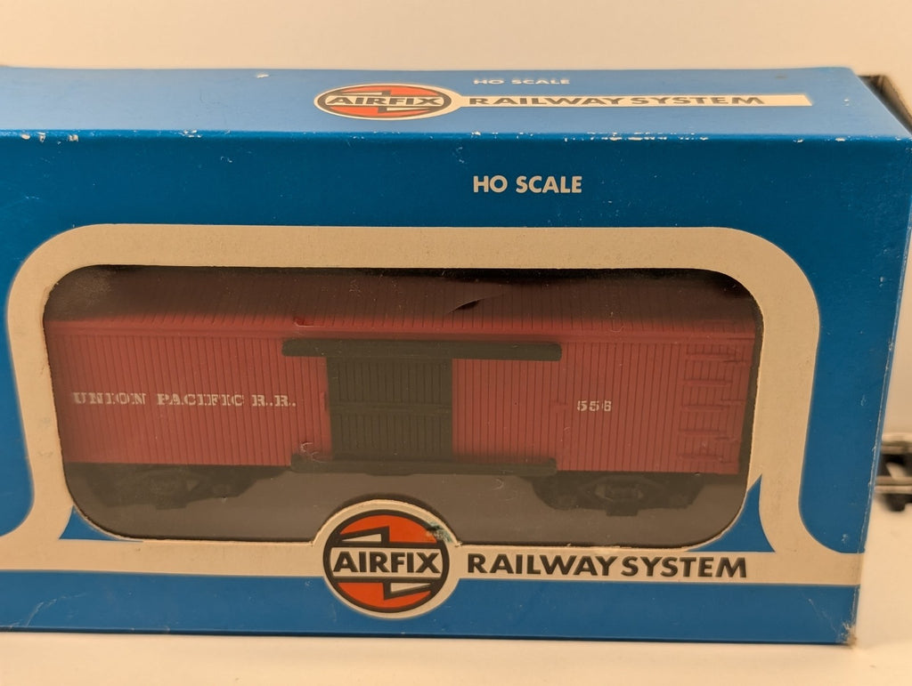 Airfix HO Union Pacific Box Car Wagon