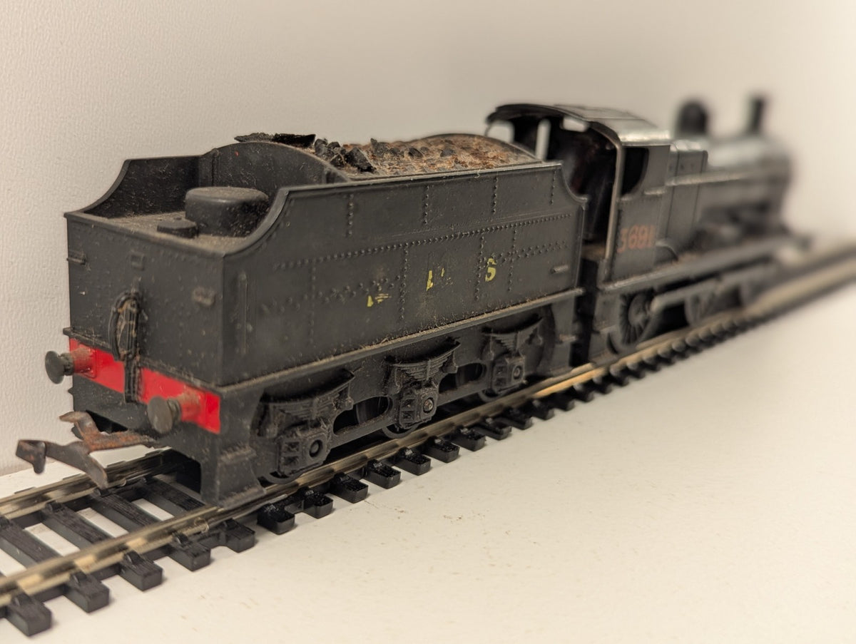 Tri-ang OO Gauge LMS Class 4F Black Steam Locomotive (Repainted) Needs Attention