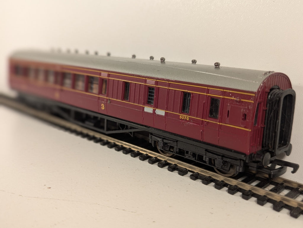 Bachmann OO Gauge LMS 3rd Class Corridor Brake Coach Maroon