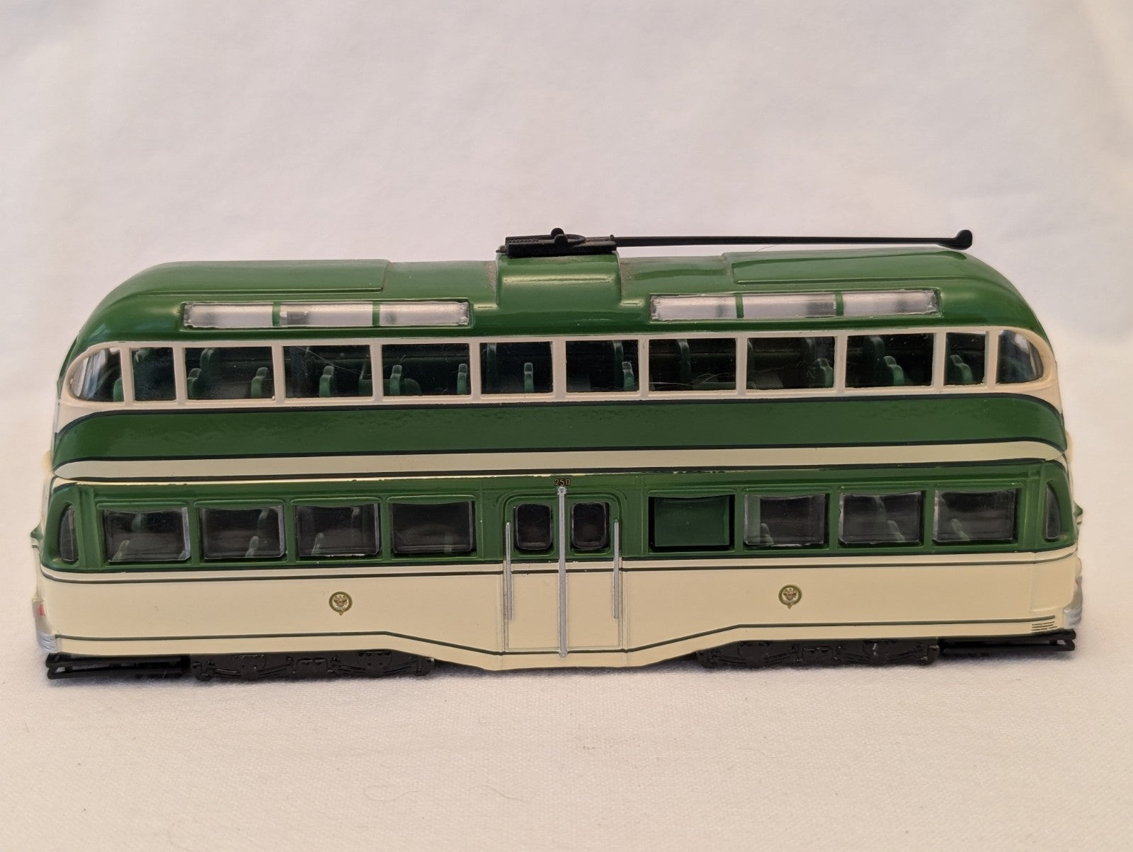 Corgi 1:76 Scale Blackpool Balloon Tram 250 Blackpool Corporation Livery