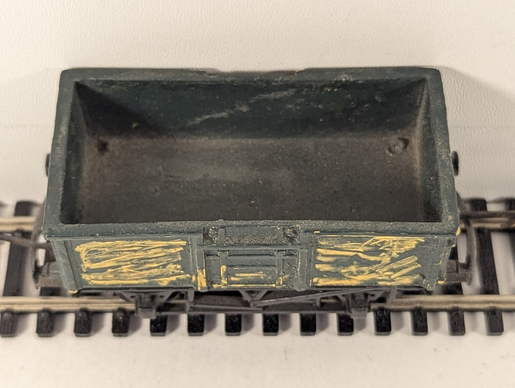 Tri-ang OO Gauge 16-Ton Mineral Wagon Goods Wagon Repainted Green