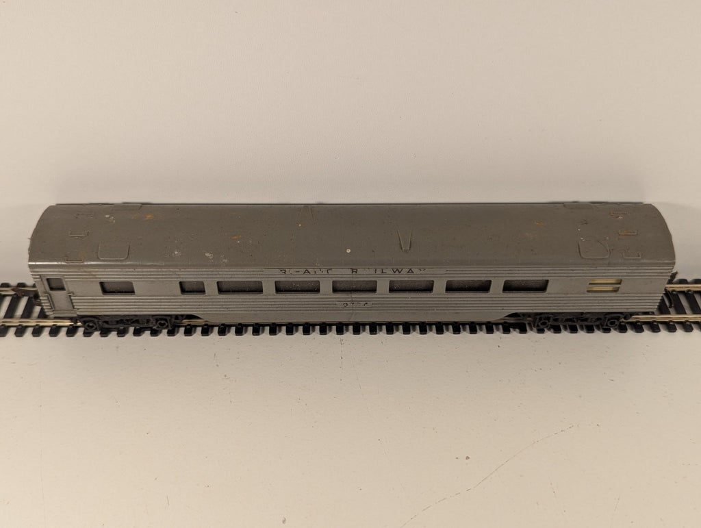 Tri-ang R24 OO Gauge Transcontinental Passenger Coach