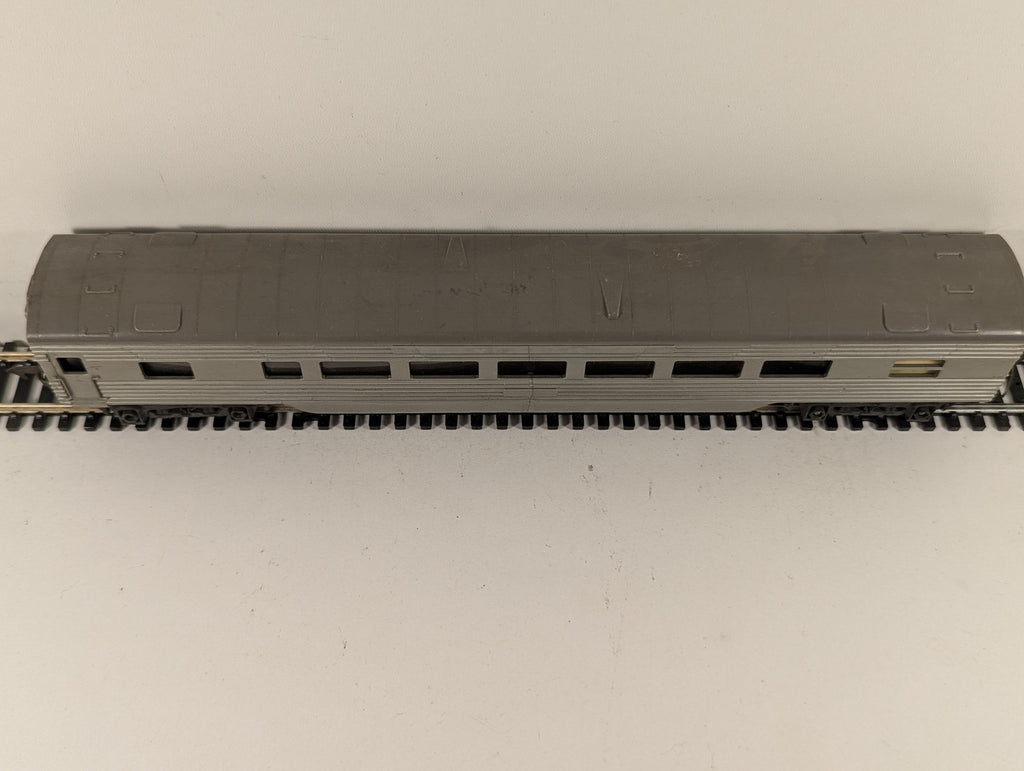 Tri-ang OO Gauge Transcontinental Passenger Coach Grey R.24