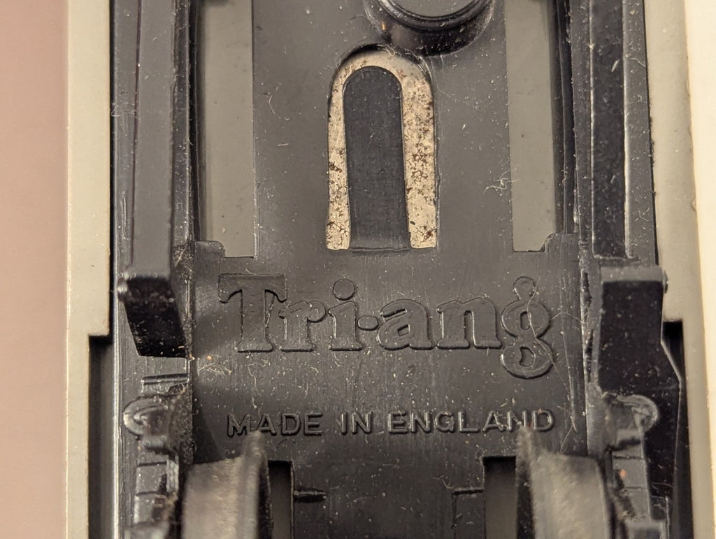 Tri-ang OO Gauge Presflo Bulk Powder Wagon Goods Wagon LA211 Grey
