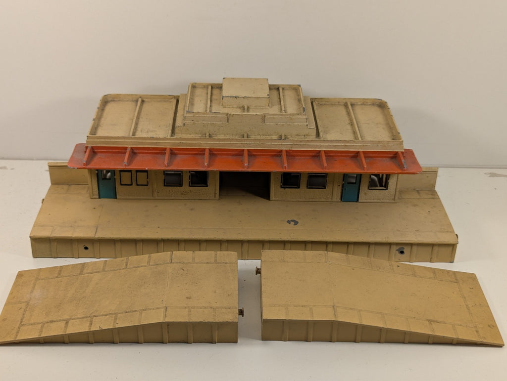 Hornby Dublo D1 Through Station OO Gauge