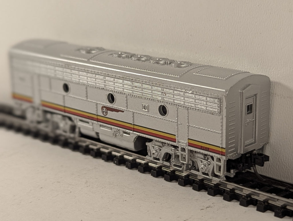 Bachmann N Gauge EMD F7B Diesel Locomotive 314B Santa Fe Warbonnet 11275