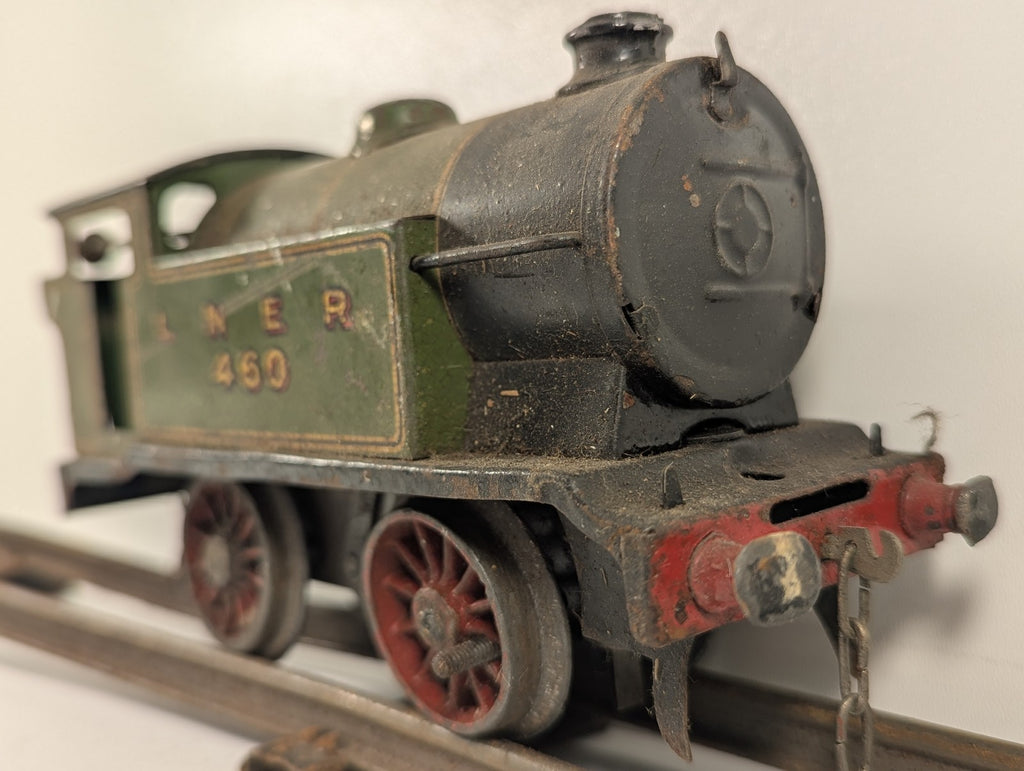 Hornby O Gauge No. 101 Tank Locomotive 460 LNER Green