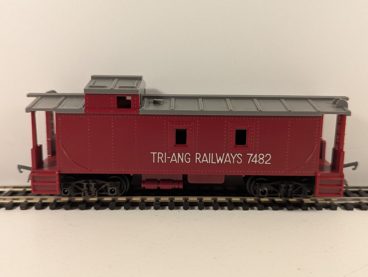 Tri-ang R115 OO Gauge Caboose Wagon 7482