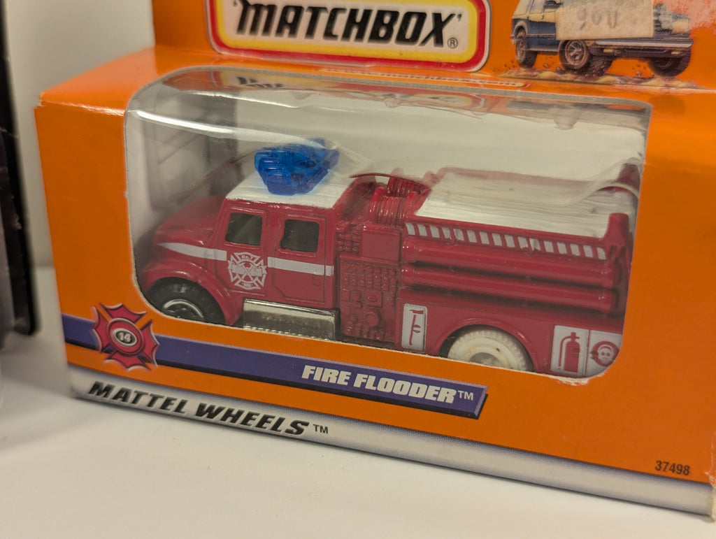 Matchbox Diecast Fire Flooder and MBX Station No 1 Fire Engine Pair