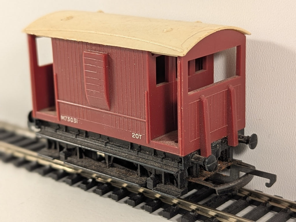 Tri-ang Railways R16 – BR 20-Ton Brake Van (M73031)